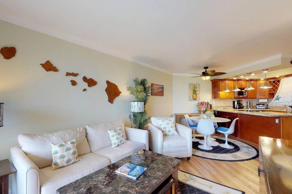 Oceanfront Penthouse With Amazing Views At Kauhale Makai Apartamento Kihei Exterior foto