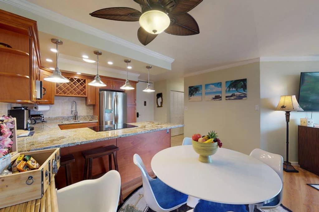 Oceanfront Penthouse With Amazing Views At Kauhale Makai Apartamento Kihei Exterior foto