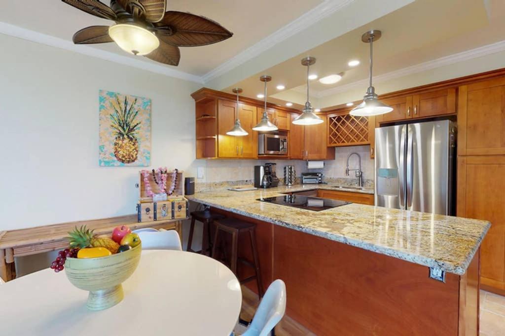 Oceanfront Penthouse With Amazing Views At Kauhale Makai Apartamento Kihei Exterior foto
